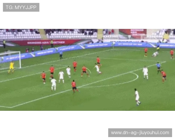 全面剖析叻哥足球执教能力及其现代化训练体系构建策略探讨路径优化